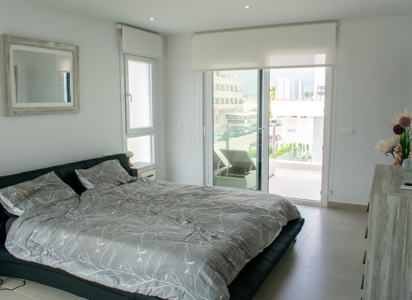 Reventa - Villa - Vistabella