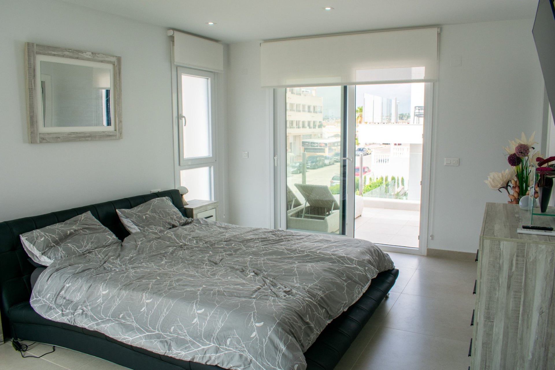 Reventa - Villa - Vistabella