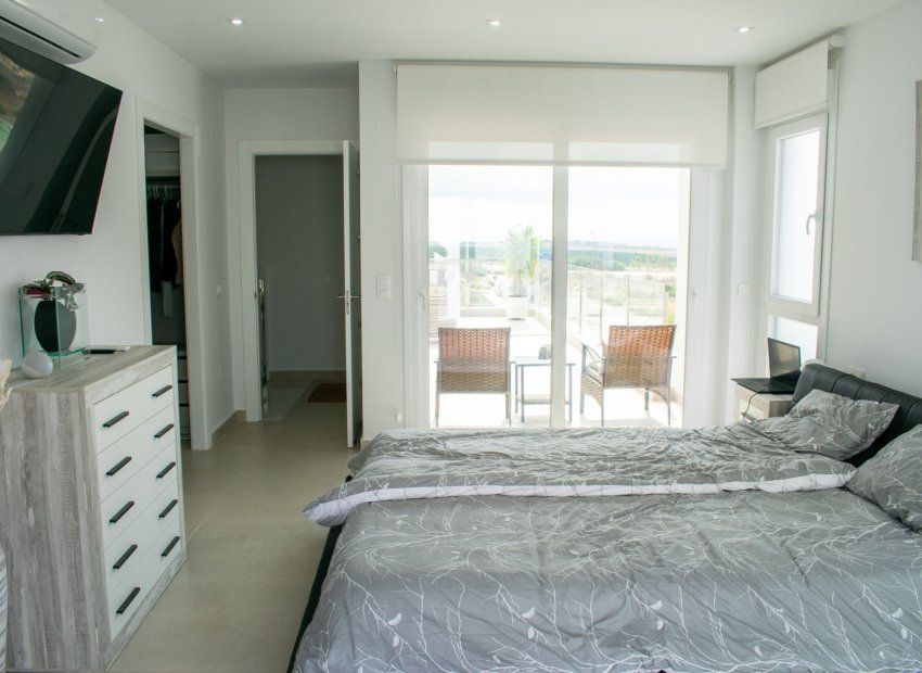 Reventa - Villa - Vistabella