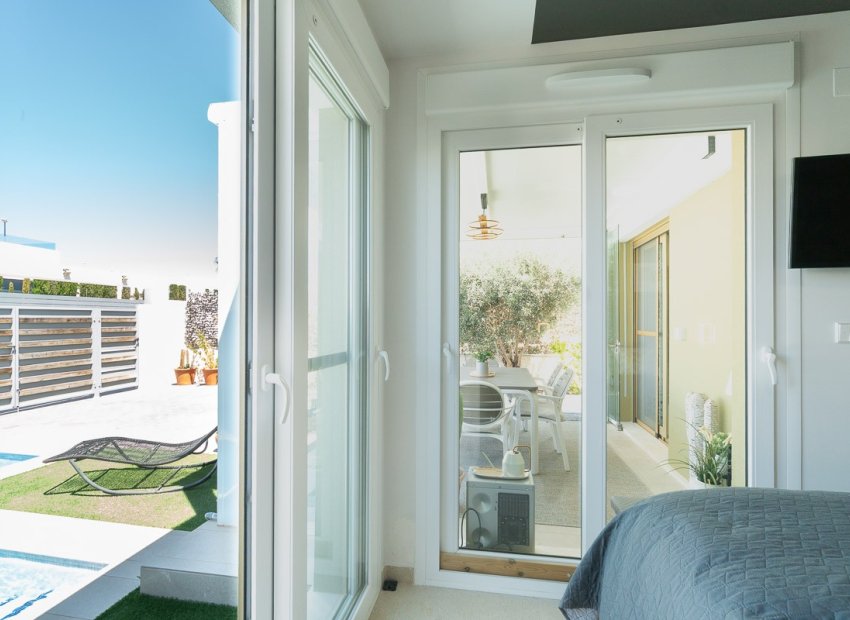 Reventa - Villa - Vistabella