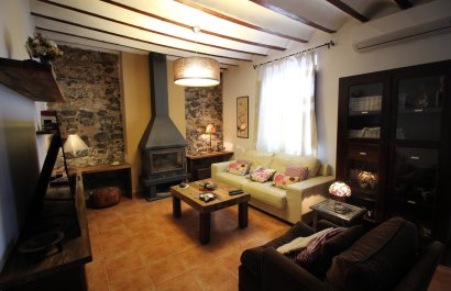 Townhouse / Duplex / Corner - Resale - Blanca - Blanca