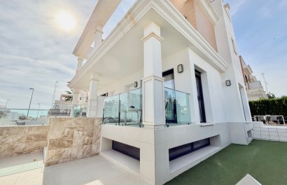 Townhouse / Duplex / Corner - Resale - Ciudad Quesada - Lo Marabú