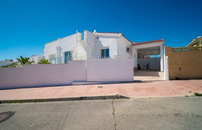 Townhouse / Duplex / Corner - Resale - Ciudad Quesada - town