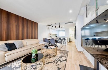 Townhouse / Duplex / Corner - Resale - Finestrat - Urbanización