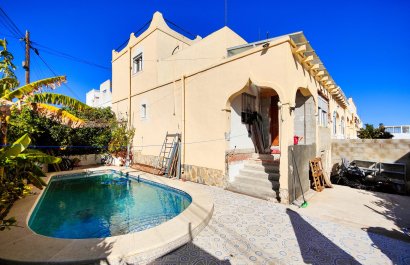Townhouse / Duplex / Corner - Resale - San Miguel de Salinas - San Miguel de Salinas