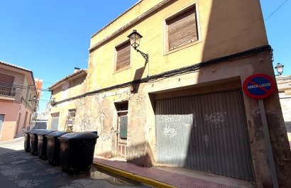 Townhouse / Duplex / Corner - Resale - Sax - Sax