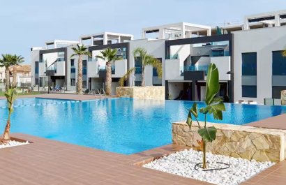 Townhouse / Duplex / Corner - Resale - Torrevieia - Punta Prima