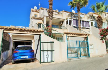 Townhouse / Duplex / Corner - Resale - Villamartín - Villamartín