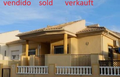 Townhouse / Duplex - Reventa - La Puebla - La Puebla