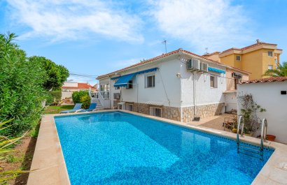 Villa - Herverkoop - Orihuela Costa - Punta Prima
