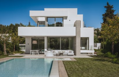 Villa - Resale - Estepoa - El Paraíso