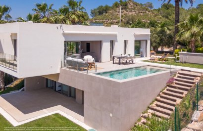 Villa - Resale - Las Colinas Golf - Las Colinas golf