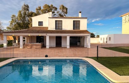 Villa - Resale - Santa Pola - El Poble Llevanti