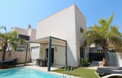 Villa - Reventa - Ciudad Quesada - Doña Pepa