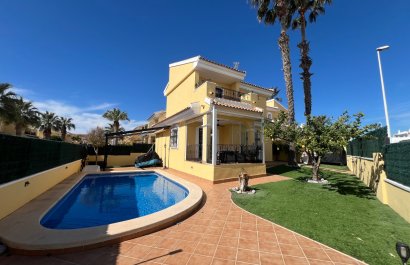 Villa - Reventa - Orihuela Costa - Los Dolses