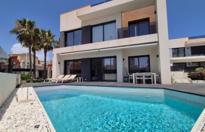 Villa - Reventa - Torrevieia - Costa Blanca