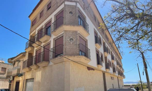 Apartamento en Jerónimo y Avileses