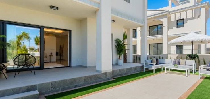 Este bungalow de nueva construcción en venta en Ciudad Quesada es ideal para los apasionados del golf