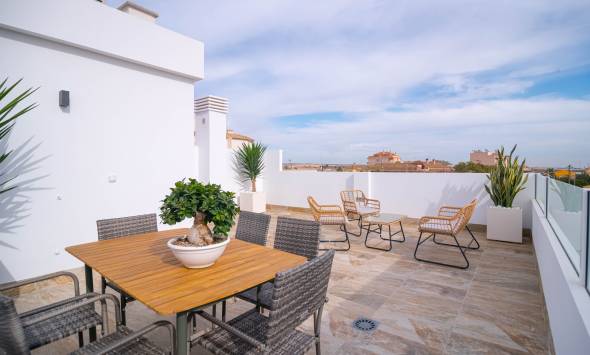 Adosado en Jerónimo y Avileses