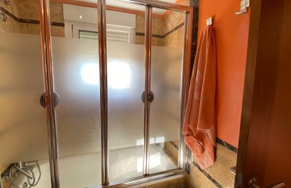 Resale - Apartment / flat - Guardamar del Segura - El Edén