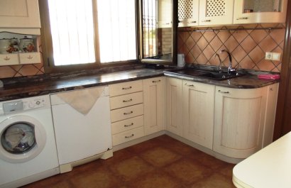 Resale - Villa - Los Montesinos - La Herrada