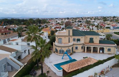 Resale - Villa - Torrevieia - El Chaparral