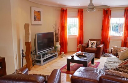 Resale - Villa - Torrevieia - El Chaparral