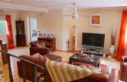 Resale - Villa - Torrevieia - El Chaparral