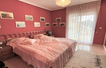 Resale - Villa - Torrevieia - Torrevieja