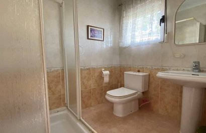 Resale - Villa - Torrevieia - Torrevieja