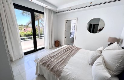 Resale - Villa - Marbella - Nueva Andalucía