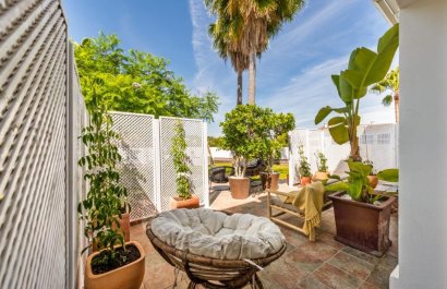 Resale - Commercial - Marbella - Nueva Andalucía