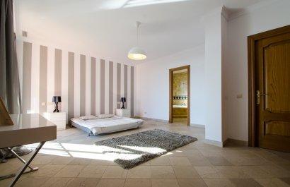 Resale - Apartment / flat - Marbella - La Mairena