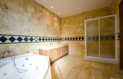 Resale - Apartment / flat - Marbella - La Mairena