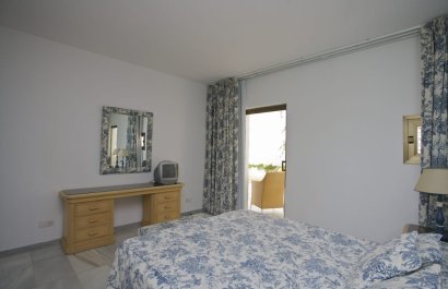 Resale - Apartment / flat - Marbella - Puerto Banús