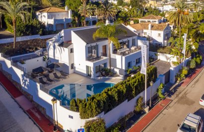 Resale - Villa - Marbella - Nueva Andalucía