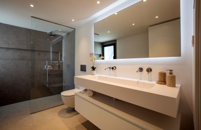 Resale - Villa - Marbella - Nueva Andalucía