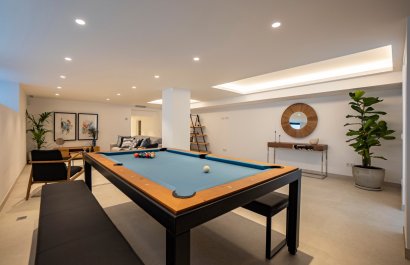 Resale - Villa - Marbella - Nueva Andalucía