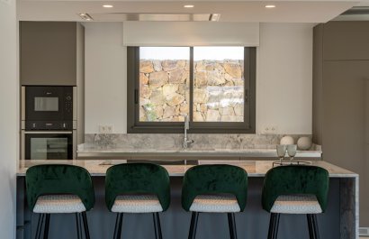 Resale - Villa - Marbella - Nueva Andalucía