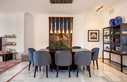 Resale - Apartment / flat - Marbella - Nueva Andalucía