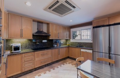 Resale - Apartment / flat - Marbella - Nueva Andalucía