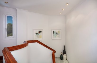 Resale - Apartment / flat - Marbella - Nueva Andalucía