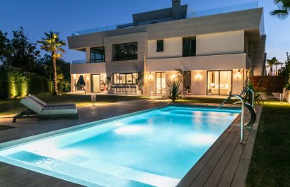 Resale - Apartment / flat - Marbella - Golden Mile