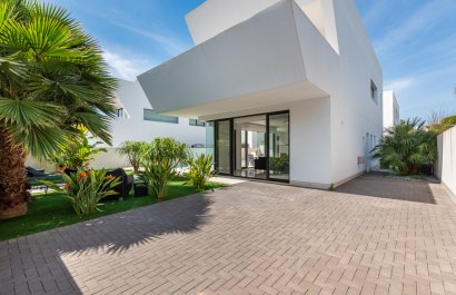 Resale - Villa - Ciudad Quesada