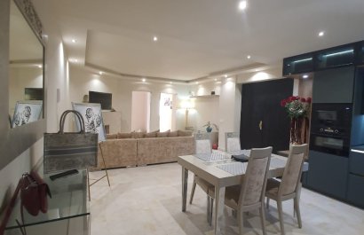 Resale - Apartment / flat - Marbella - Puerto Banús