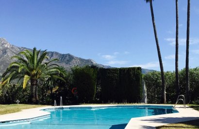 Resale - Apartment / flat - Marbella - Golden Mile