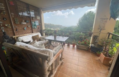 Resale - Apartment / flat - Benahavís - Los Arqueros