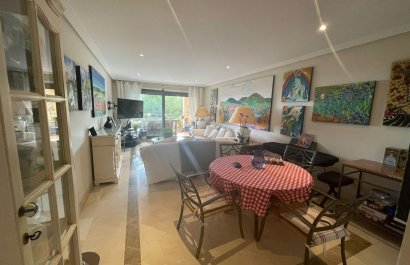 Resale - Apartment / flat - Benahavís - Los Arqueros