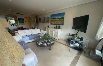 Resale - Apartment / flat - Benahavís - Los Arqueros