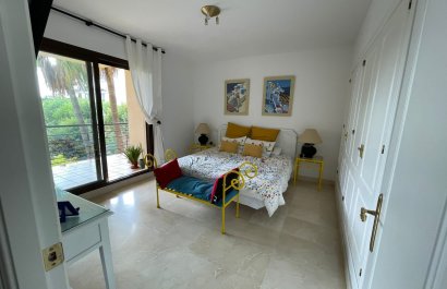 Resale - Apartment / flat - Benahavís - Los Arqueros